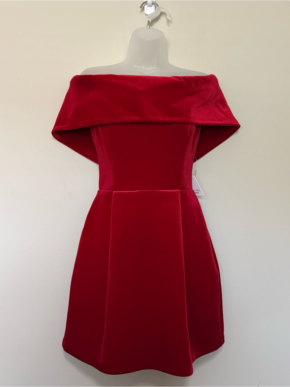 NWT Nadine Merabi Carmen Red Velvet Cocktail Dress Small